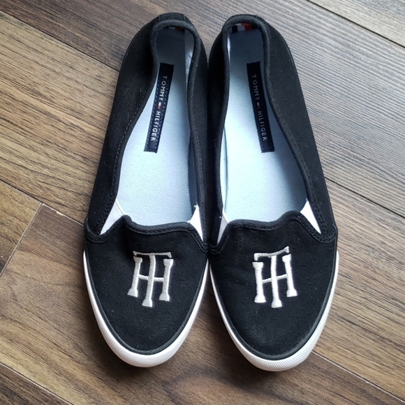 Tommy Hilfiger Black Slip On Canvas Flats Womans 7 - Picture 3 of 9